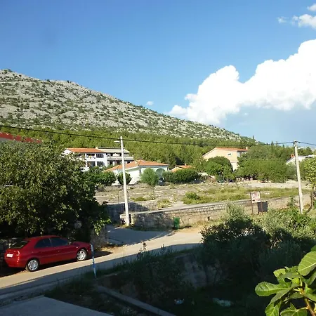 Velebit Apartment *