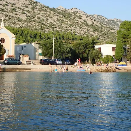 Velebit Apartment *